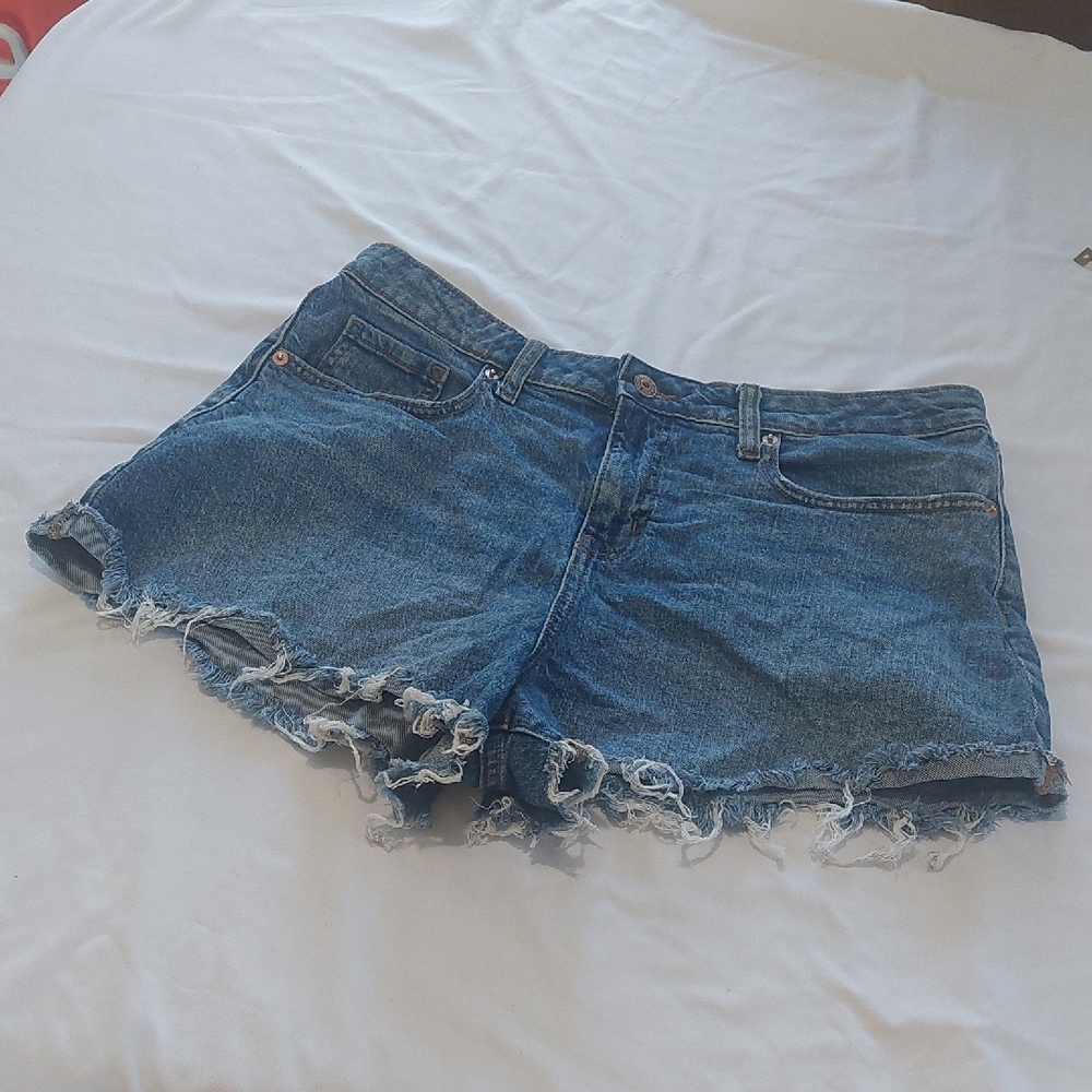Wild Fable Distressed Blue Jean Shorts.Size 12